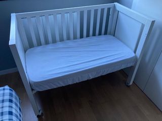 Cuna colecho bebé blanco