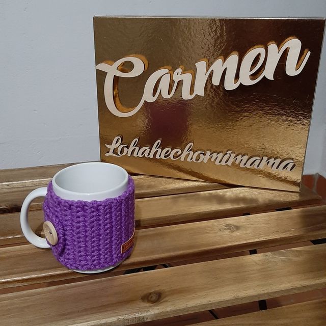 Funda taza ganchillo morada - artesanal