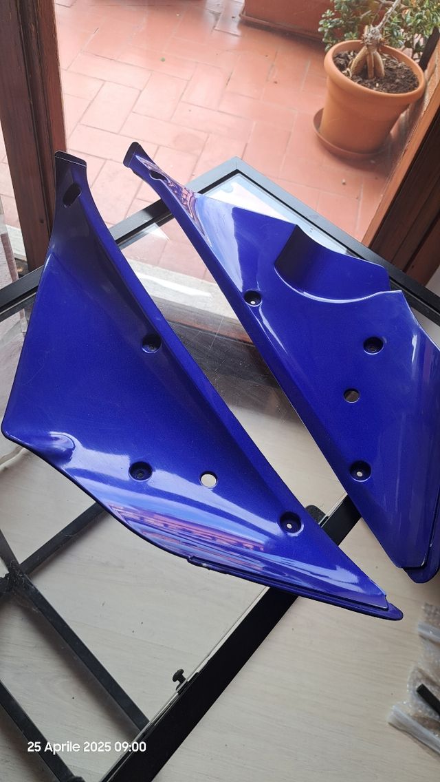 Interni carena NUOVI Yamaha R1 1998 1999