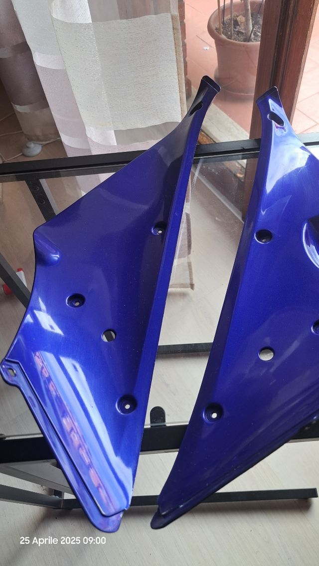 Interni carena NUOVI Yamaha R1 1998 1999