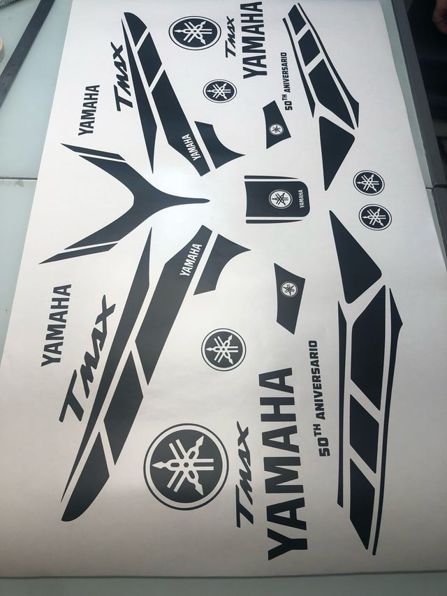 KIT TMAX ANIVERSARIO