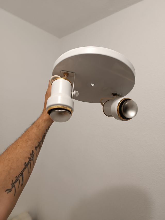 LÁMPARA DOBLE DE METAL