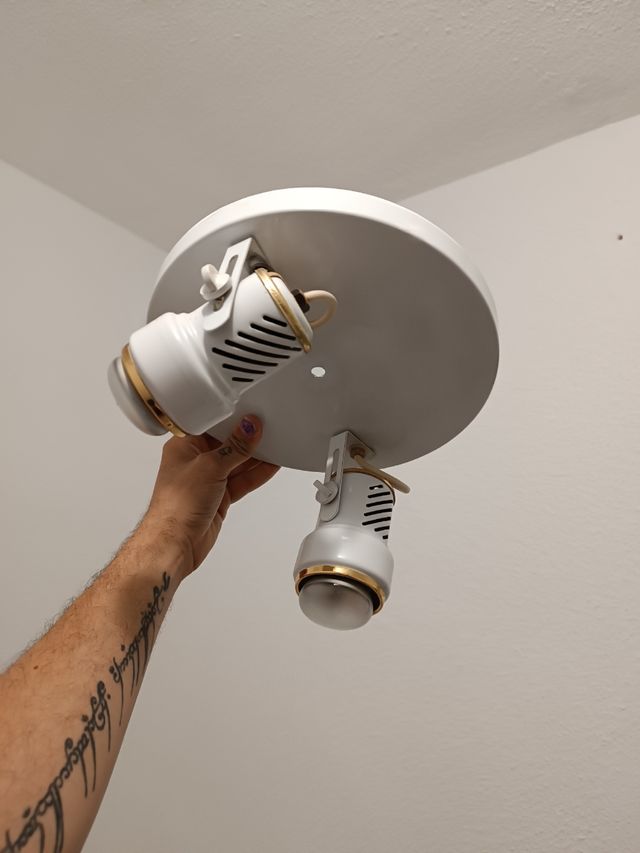 LÁMPARA DOBLE DE METAL