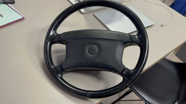Volante de bmw antiguo
