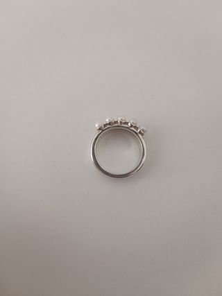 Anillo Tous plata y 5 perlas naturales 