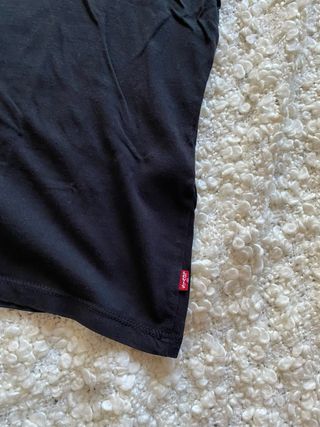 LOTE FALDA/CAMISETA LEVIS ORIGINAL