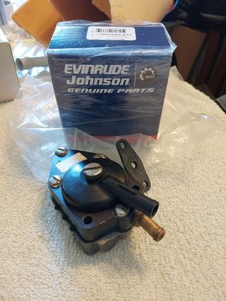 Pompa benzina Johnson 837