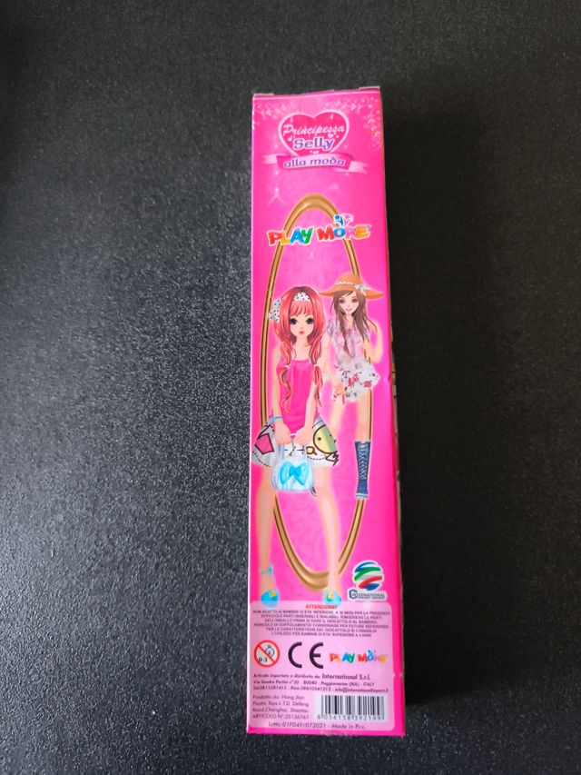 Bambola Principessa Selly in scatola