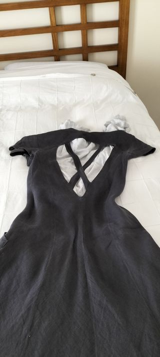 Vestido italiano de lino negro María Guardio