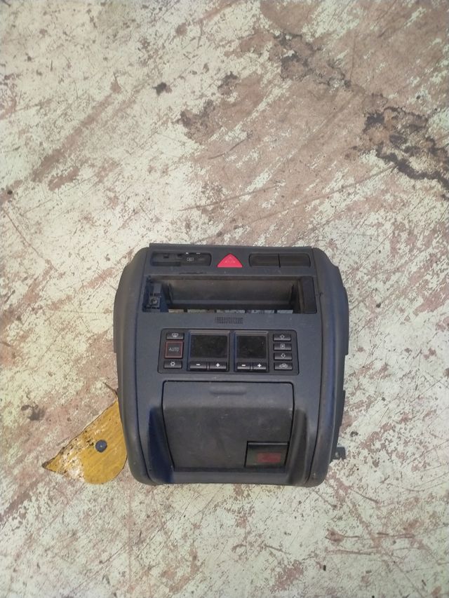 Consola audi a3