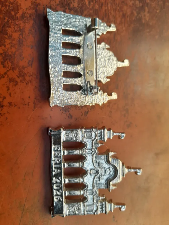 Broche portada feria 2026 metal