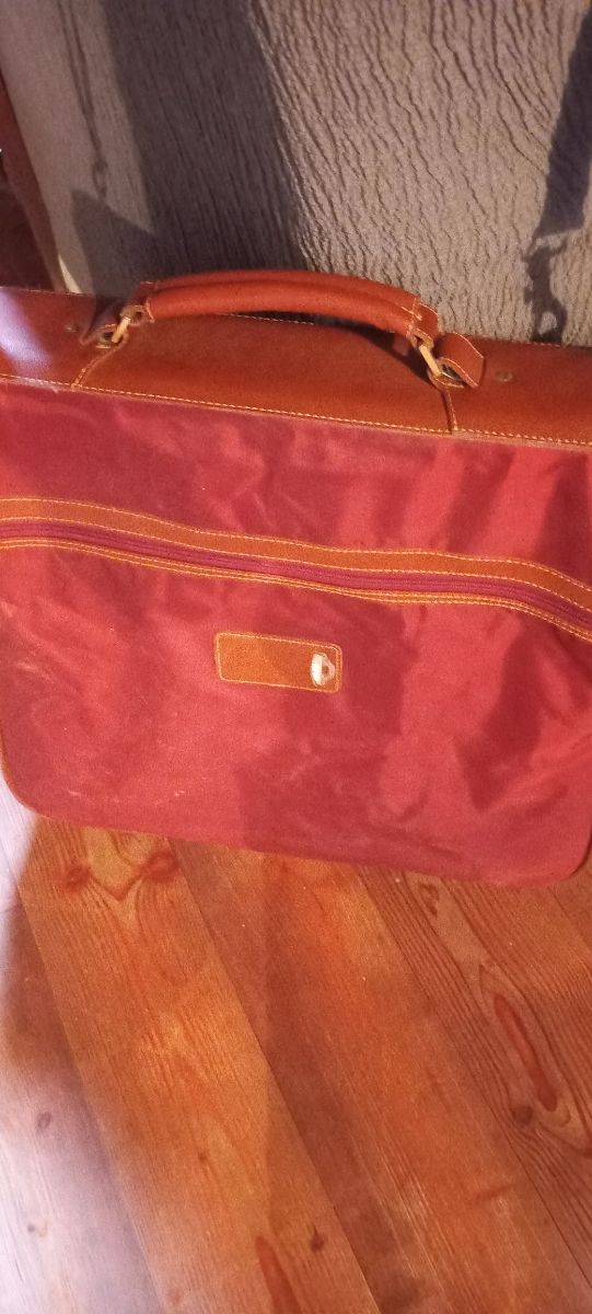 Valigia samsonite morbida con tracolla