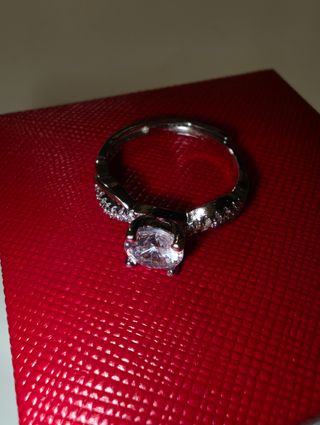 Anillo de compromiso