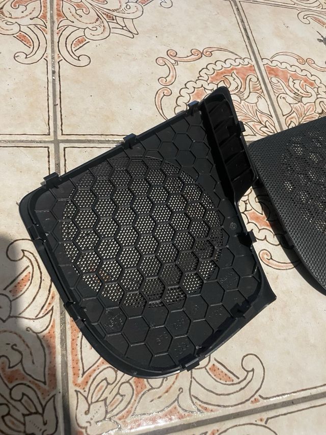 Regillas protectoras altavoces