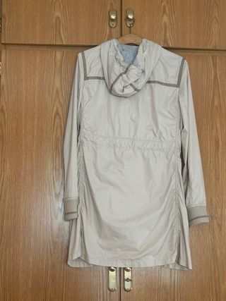 Chaqueta chubasquero beige talla L