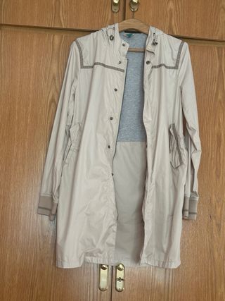 Chaqueta chubasquero beige talla L