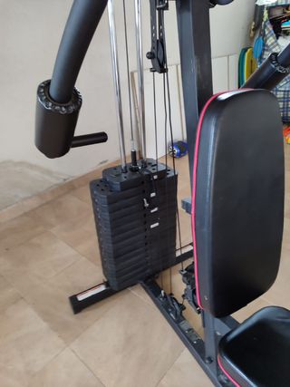 Máquina multifunción  de musculacion.