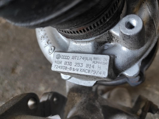 Turbo 724930 Volkswagen Passat (B6) (2005-20 y_646