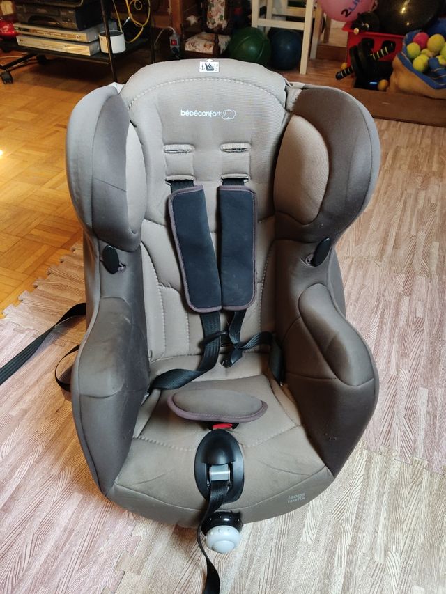 Sillita de coche de niño