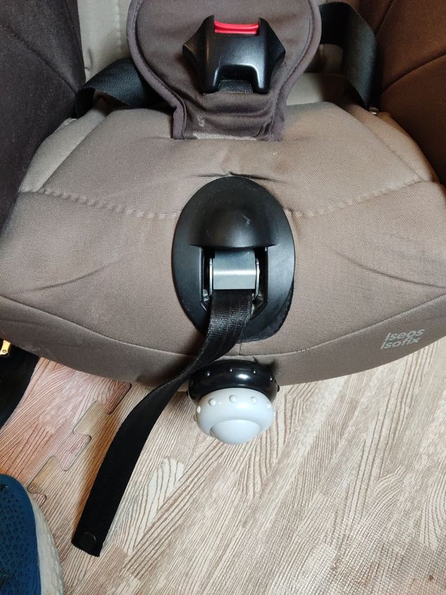 Sillita de coche de niño