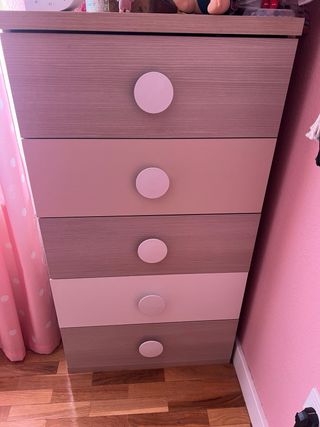 Cama infantil con escritorio y escalera