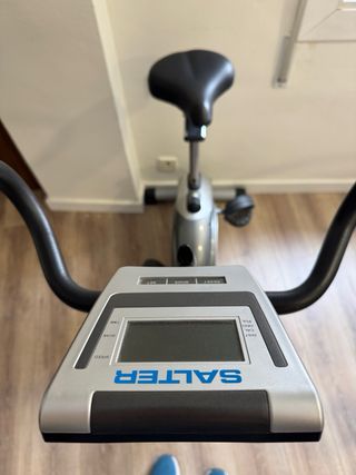 Bicicleta estática Salter PT0070. Muy poco uso.