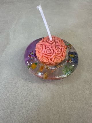 Portacandela in resina con fiori