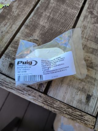 Tapas tope anticaídas Puig R12 blancas