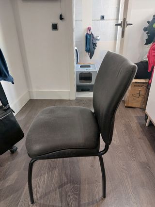 Silla de oficina negra