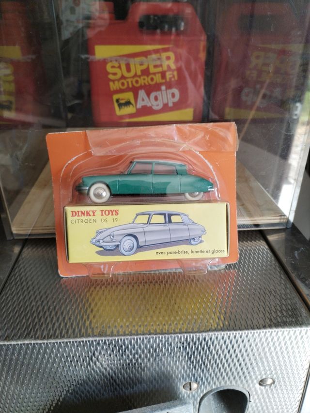 Dinky Toys Citroen DS 19