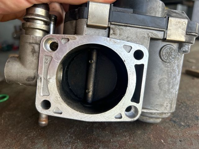 Cuerpo de aceleración Seat Altea 2000 TDI