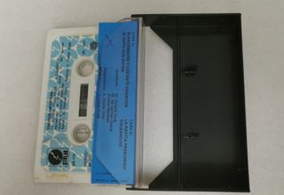 cassettes la Abeja Maya y cuentos infantiles