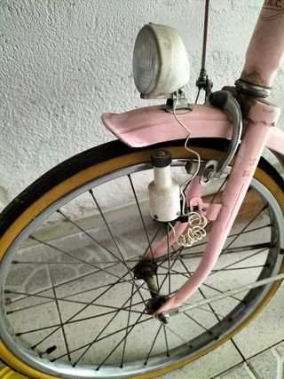 Bicicleta Gac rosa vintage