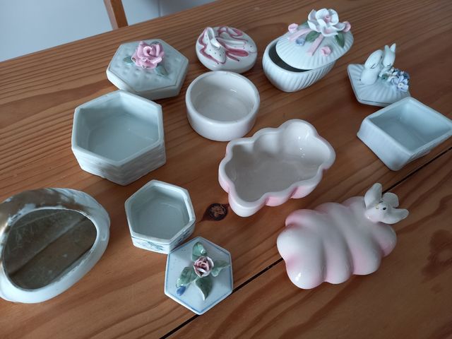 7 Cajitas de porcelana decorativas