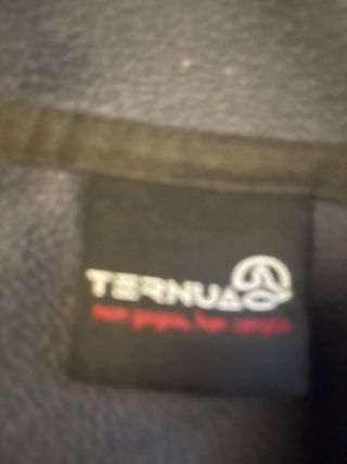 Chaqueta deportiva Temu con capucha