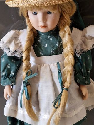 Bambola vintage da collezione