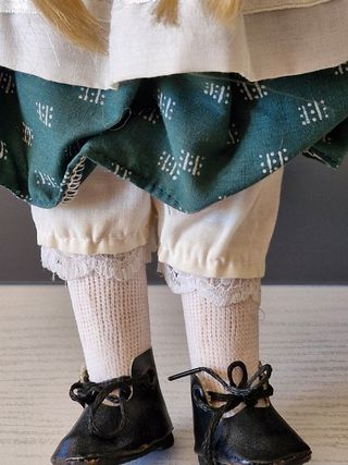 Bambola vintage da collezione