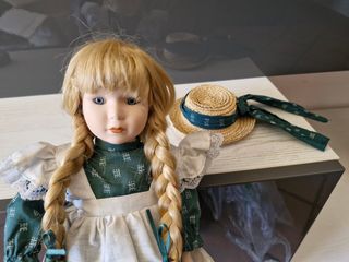 Bambola vintage da collezione