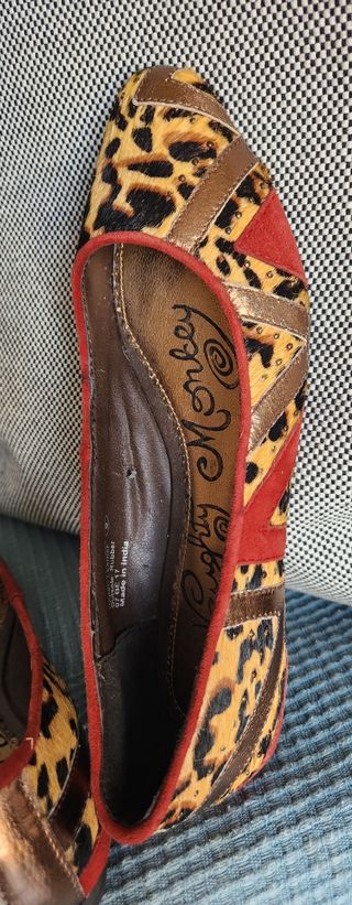 Zapato, manoletina  piel leopardo, nuevos.

