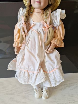 Bambola vintage da collezione