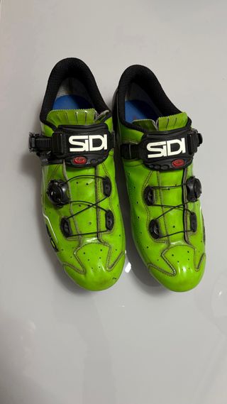 vendo Bicicleta de carretera carbono o la cambiari