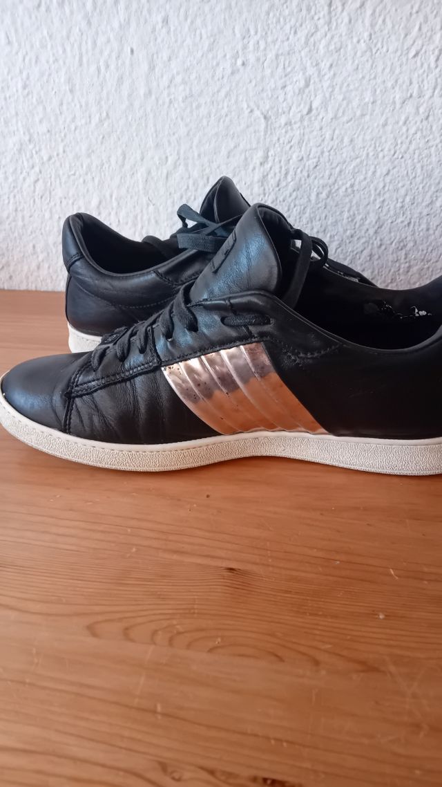 Zapatillas Philipp Plein negras y doradas