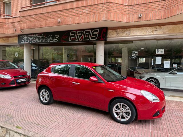 Alfa Romeo Giulietta 2012 - IMPECABLE - 8900€ -