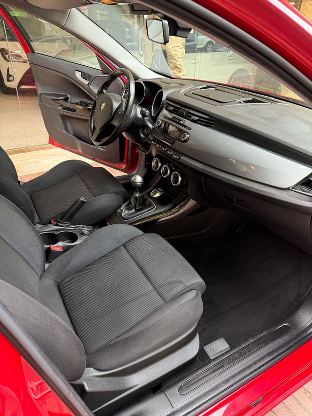 Alfa Romeo Giulietta 2012 - IMPECABLE - 8900€ -