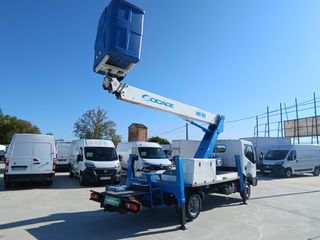 Nissan NT400 CABSTAR GRUA CESTA PORTAPERSONAS 18 M