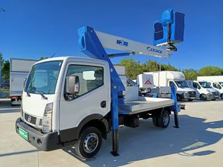 Nissan NT400 CABSTAR GRUA CESTA PORTAPERSONAS 18 M