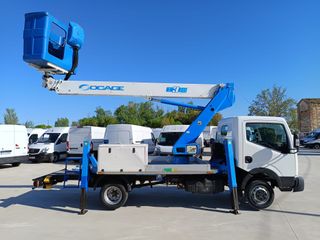 Nissan NT400 CABSTAR GRUA CESTA PORTAPERSONAS 18 M