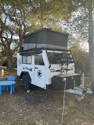 Caravana camper Offroad - Acampada