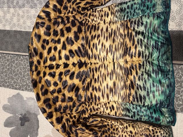 Chaqueta plumas liviana animal print