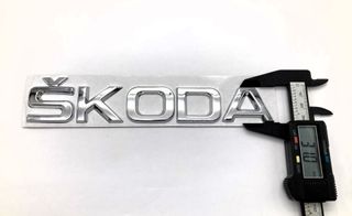 EMBLEMA LOGO TRASERO CROMADO LETRAS SKODA 2651.1